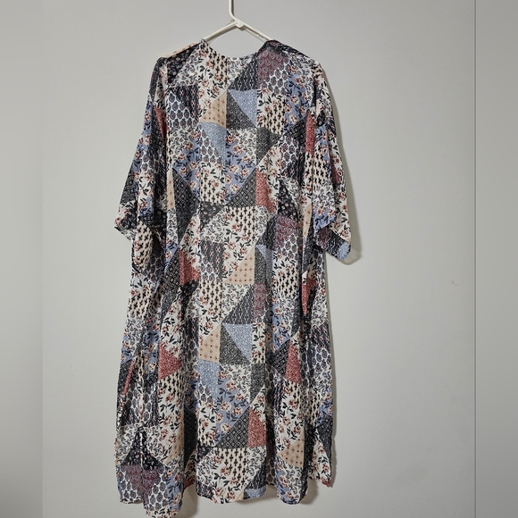 NWT CY Fashion Patchwork Kimono - Picture 2 of 3